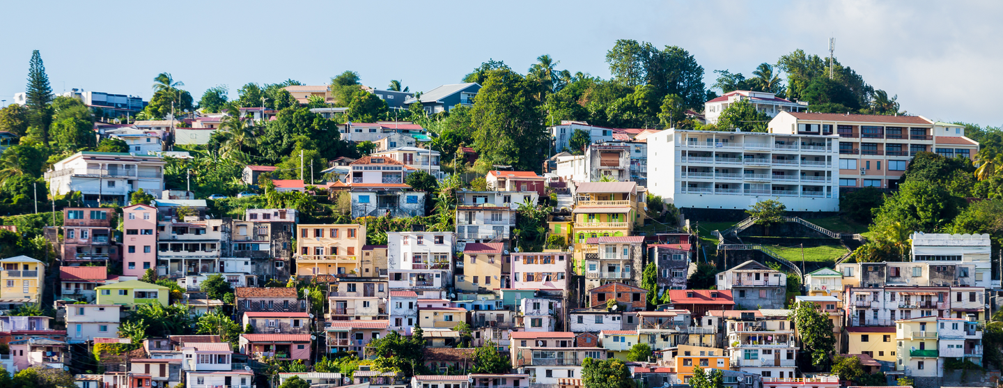 Vue d’immeubles d’habitation en Martinique