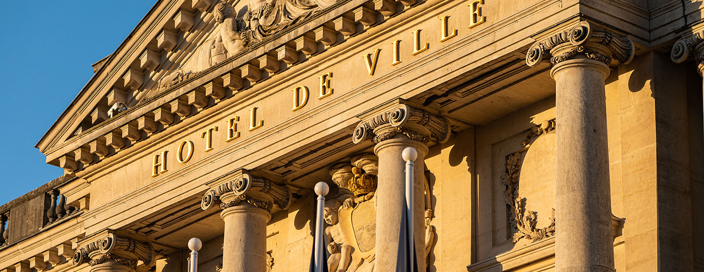 Vue de l’hôtel de ville de Châlons-en-Champagne
